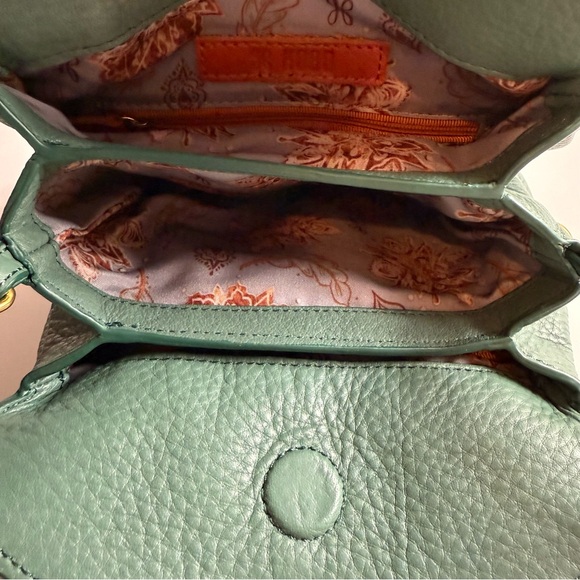 HOBO Birdy Leather Crossbody Bag Purse Meadow Green Magnet *Missing Tassel* - Picture 4 of 5
